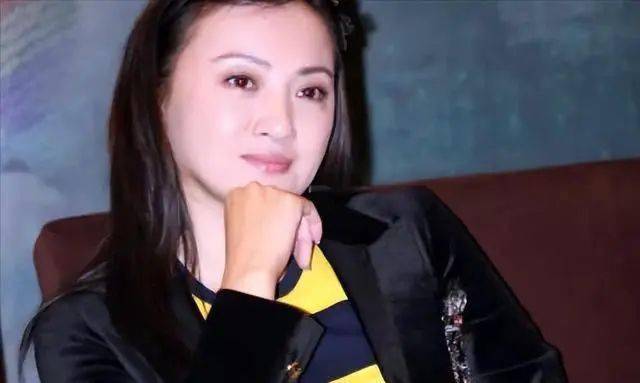 从5登春晚到沦落精神病院演员金玉婷的结局印证了郭德纲的话