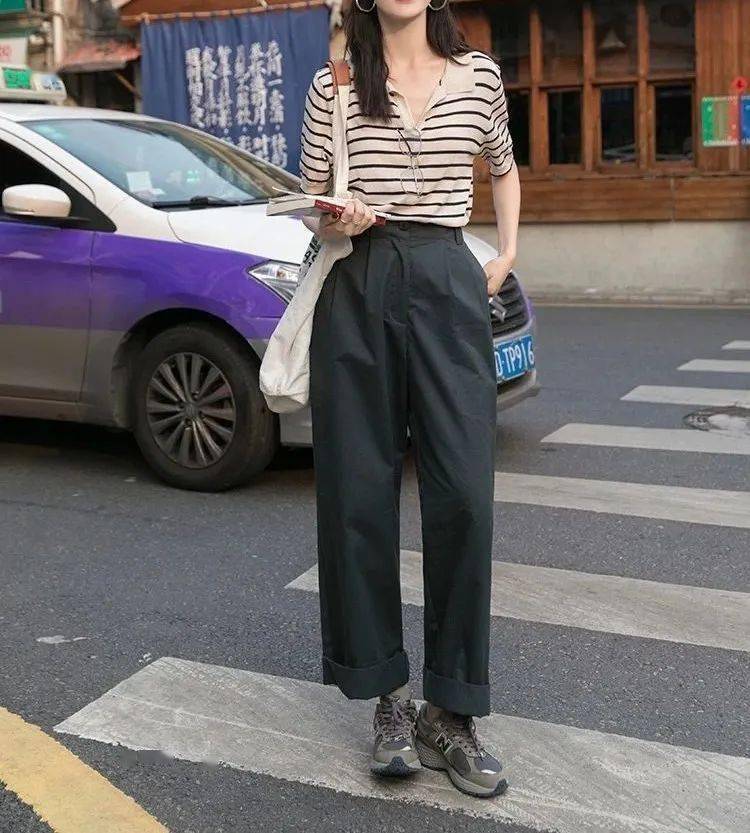 polo衫回潮跟着老友记monica学穿搭复古时髦活力满满今夏不用愁