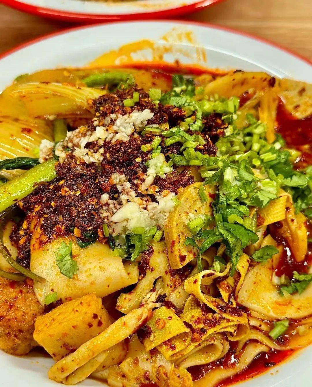 天水麻辣烫火爆出圈,甘肃其他地方的麻辣烫坐不住了_定西_土豆_辣子