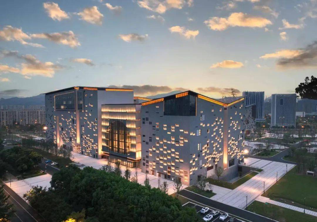 相约浙博来浙江省博物馆之江馆研学旅行让新学期热辣滚烫