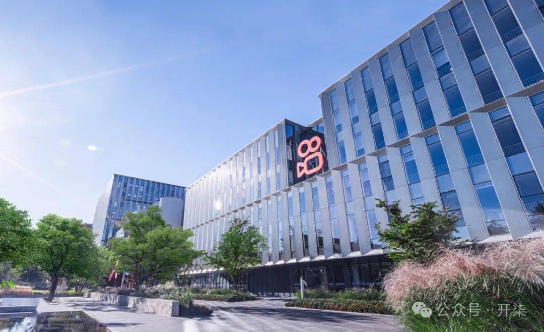 快手的2023年逆风翻盘盈利超百亿了