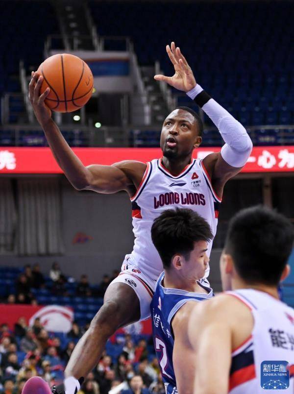 cba常规赛广州龙狮胜青岛国信水产