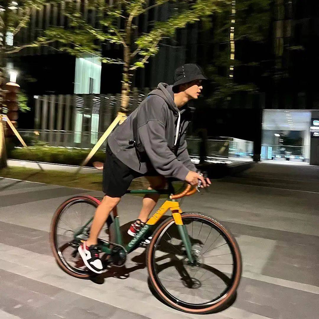 韩娱粉现状脱粉韩素希入坑金智媛