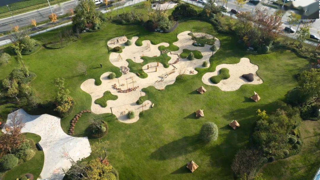 国内外草坪设计案例分享,请查看