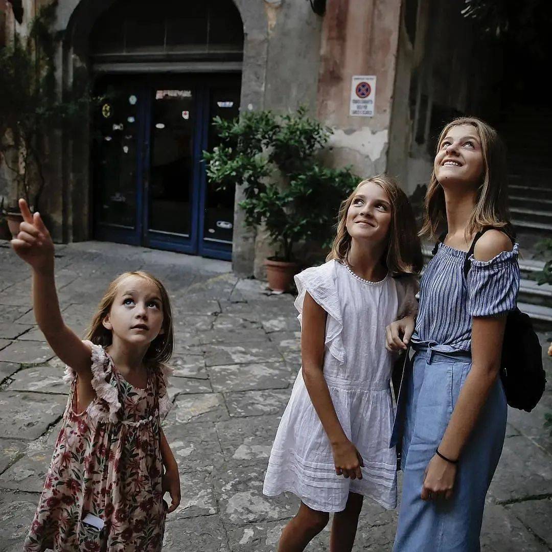 中读年卡豆瓣95背后那不勒斯四部曲何以成为女性必读