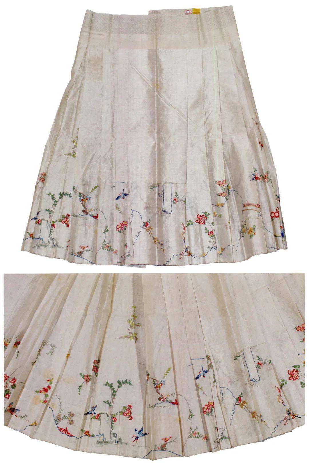 这条裙子裙身底料为是暗折枝梅花白罗,群腰拼接了暗菱纹白绢,裙下摆以