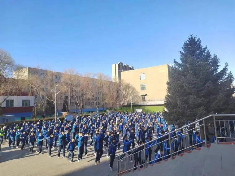 卫生保健东胜区第二中学关注眼健康开启新视界