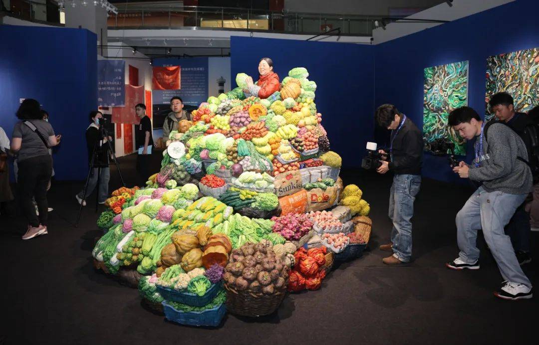 这场国际盛宴邀您入席→_设计_艺术展_作品