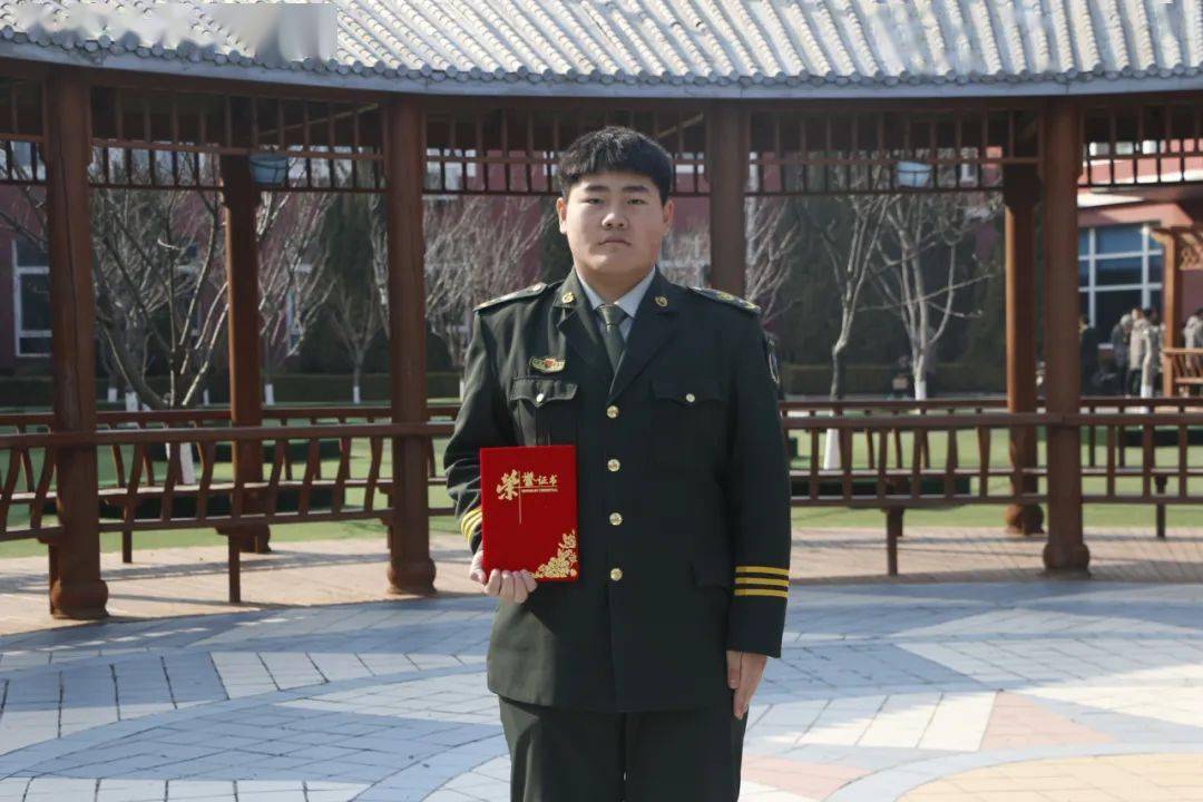 机电系汽车维修2212赵峰华育外国语实验机电系汽车维修2211朱振铭哲辽