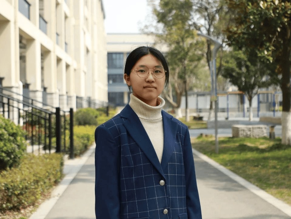 赤诚报国书写华章市一中举行第三届大成青年表彰活动