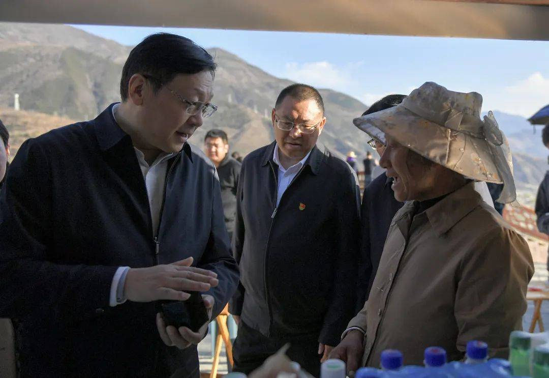 罗振华在马尔康市金川县督查森林草原防灭火工作