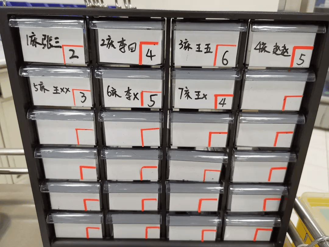 采血管凌乱摆放怎么办看美小护们大显神通