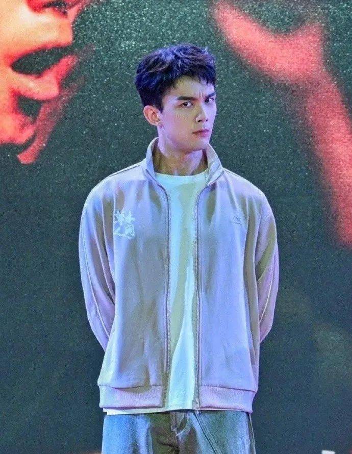 baby玩弄女权彭昱畅窝囊废吴磊路演翻车鞠婧祎艳压王诗龄炫富王艳受