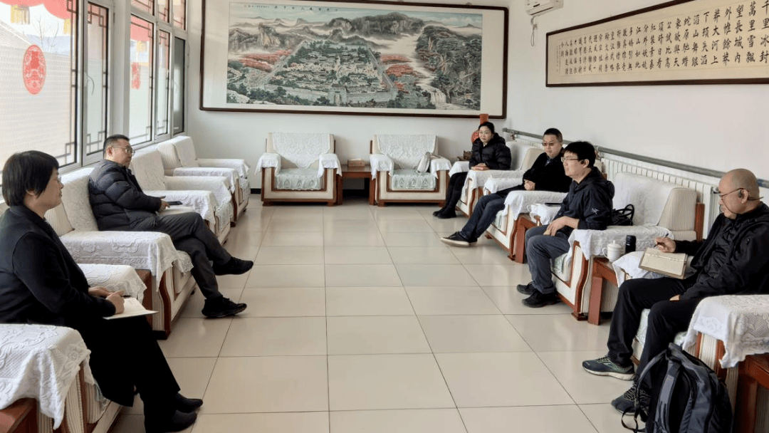 马伸桥镇党委书记:唐志双3月20日,唐志双与嘉德旅文集团总裁,北京日光