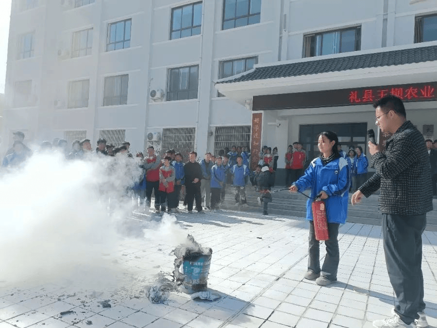 礼县洮坪镇初级中学图片