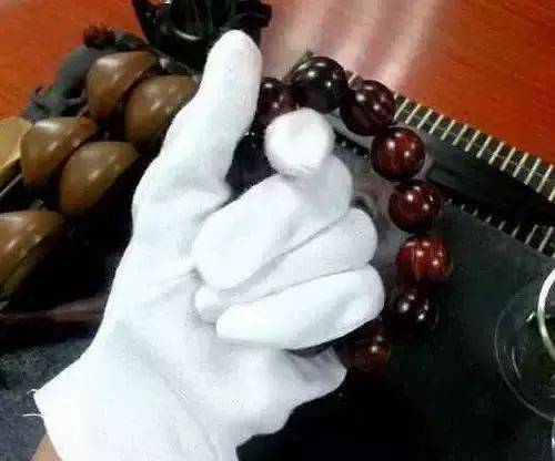 手串为什么让你盘成了黑煤球盘玩手串的方法与禁忌