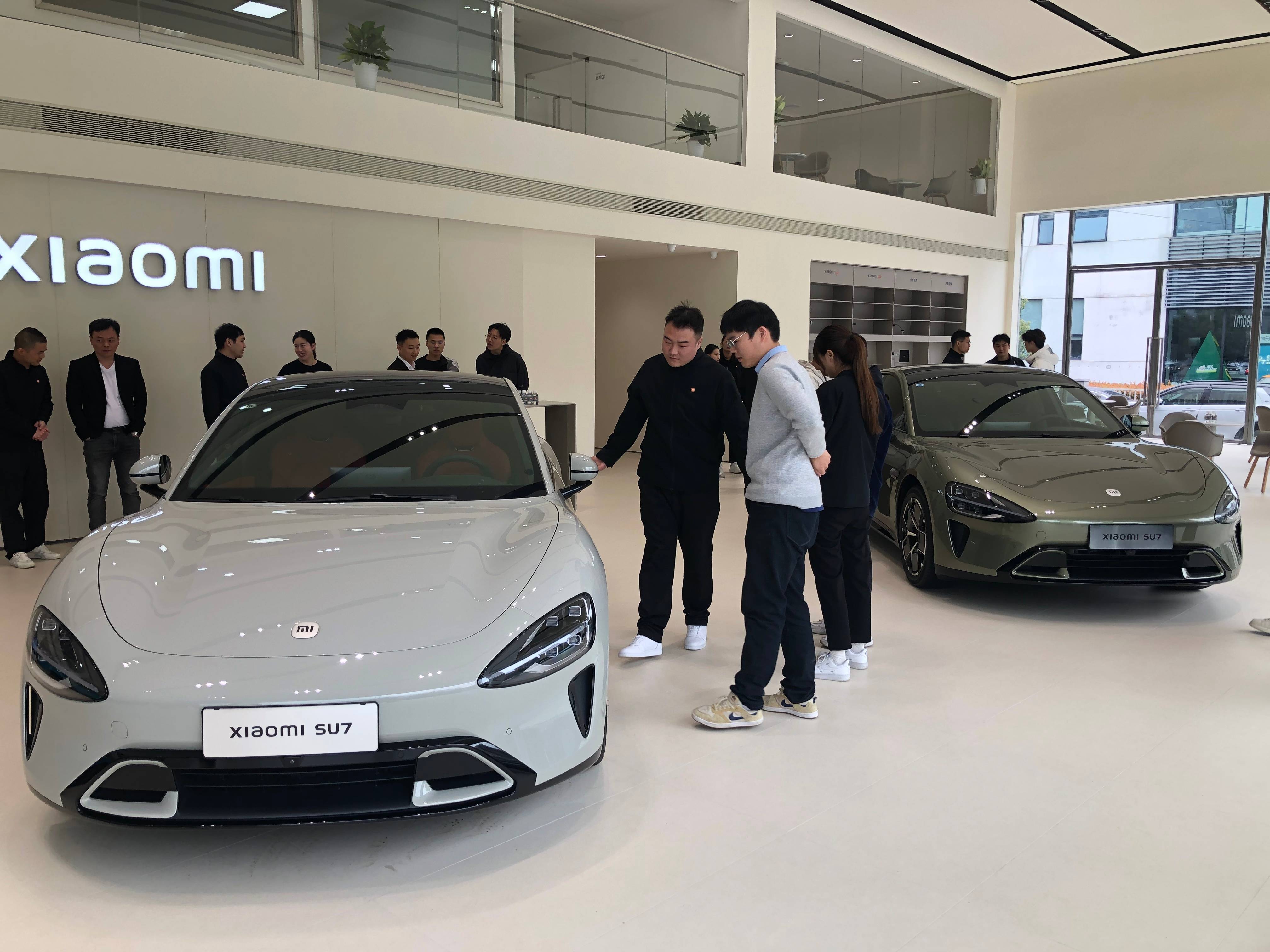 探访小米汽车4s店:试驾预约已排至数日后,"售价"成为最后悬念