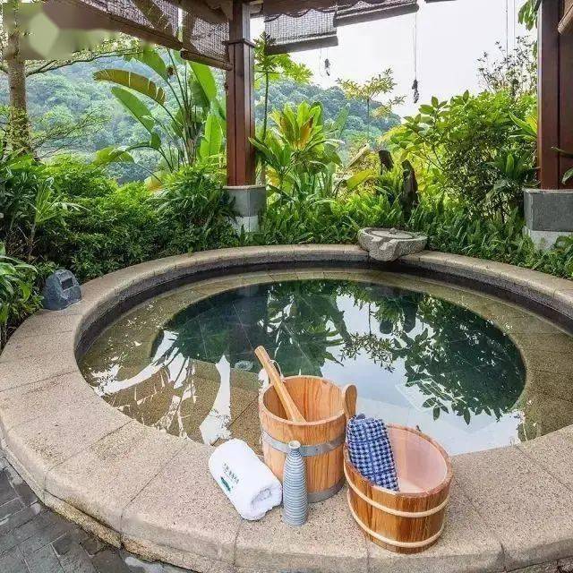 送双人美食套餐2天1晚住从化方圆云雅豪华1房1厅套房阳台含私家温泉池