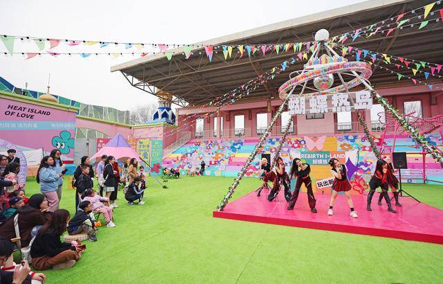 天津欢乐谷国潮文化节开幕