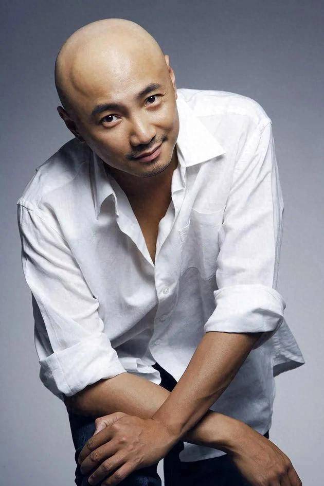 徐峥:中国电影史上的璀璨明星,才华智慧勇气的故事.