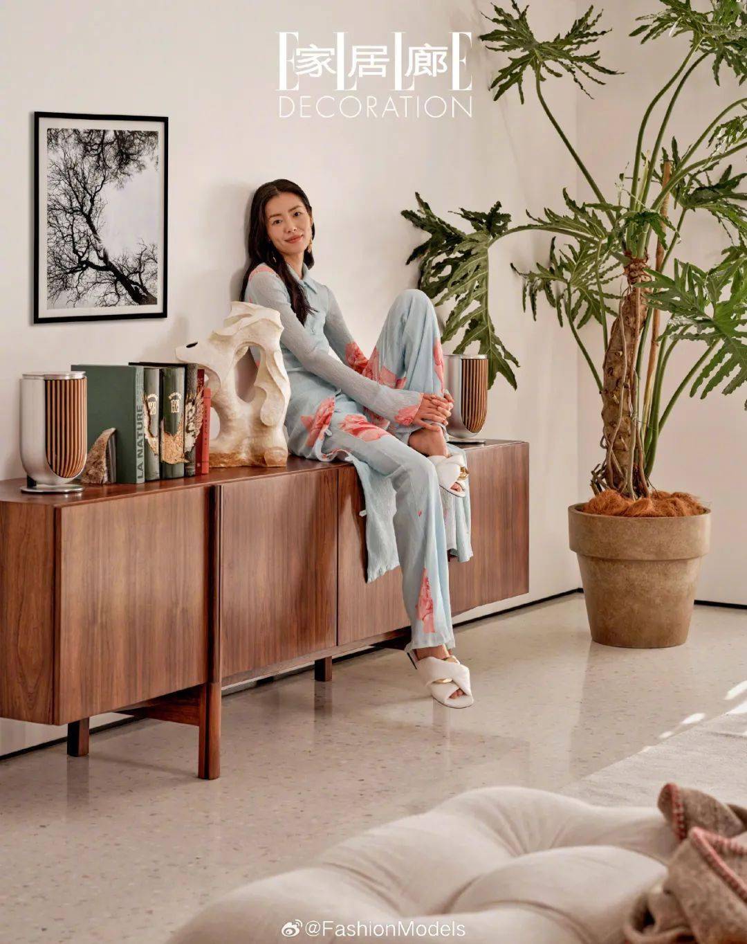 刘雯北京150m05新家曝光满屋奢侈品却无一丝俗气果然是超模啊