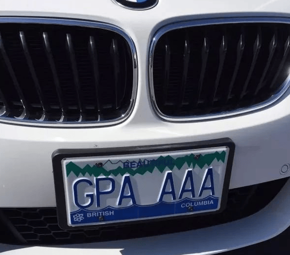 加拿大最近流行这种车牌!满大街刷到,大温奇葩车牌也越来越多!