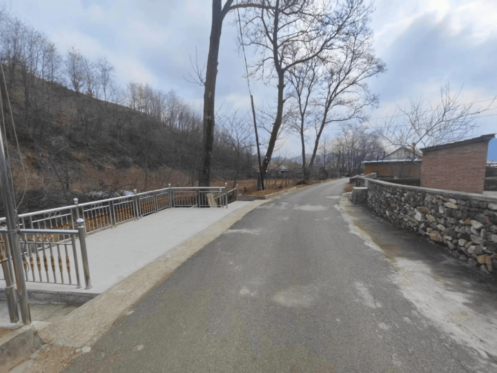 据岫岩农业农村部门相关人士介绍,今年,围绕人居环境整治工作,岫岩将