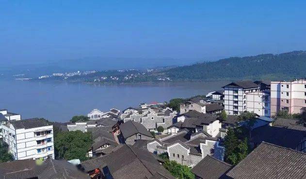 清明假期2日石柱风情千野草场大风堡西沱古镇广寒宫2日自驾半自由行