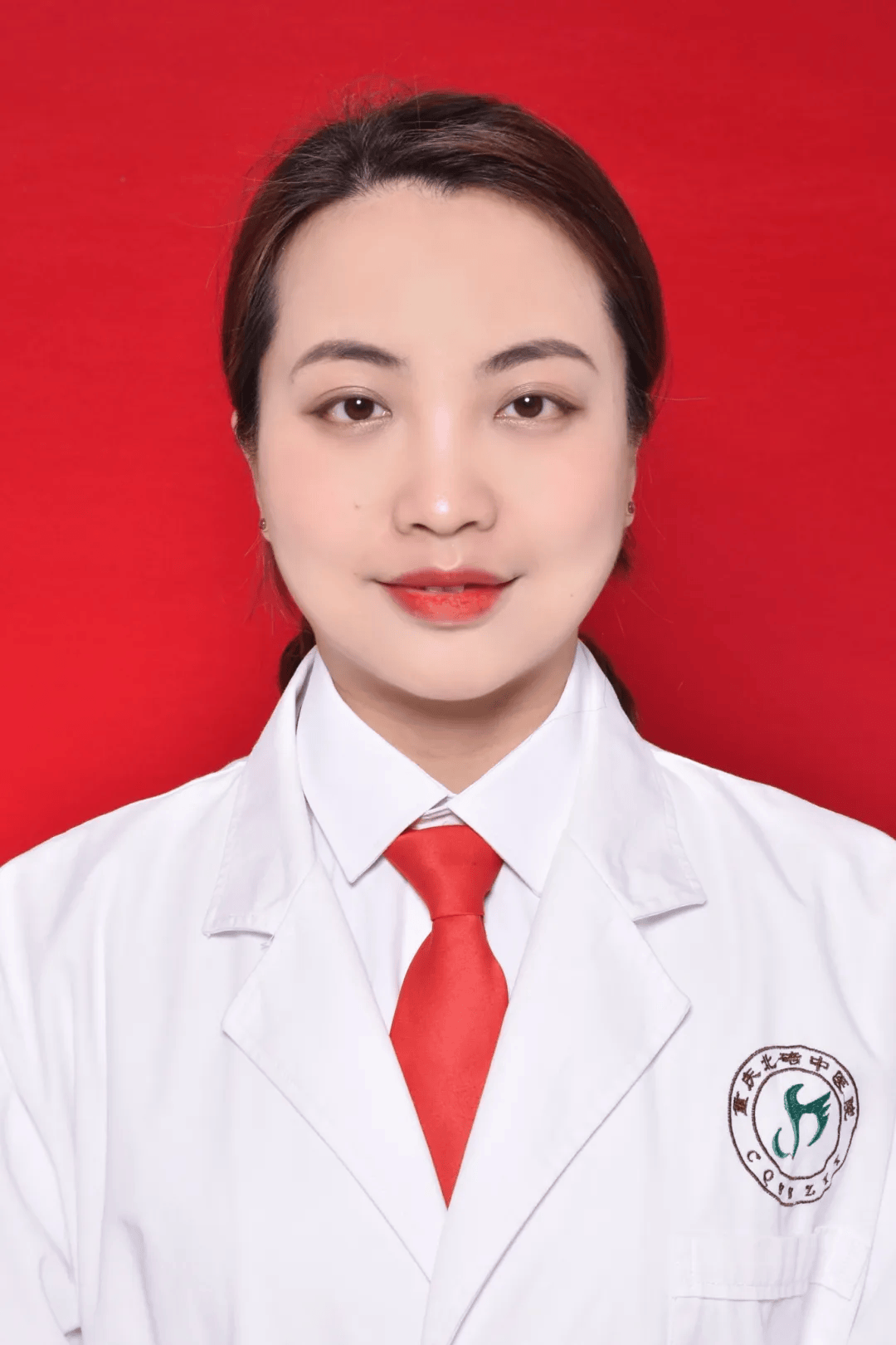 熊欣,副主任中医师,耳鼻喉科副主任,副教授,硕士生导师,助听器(四级)