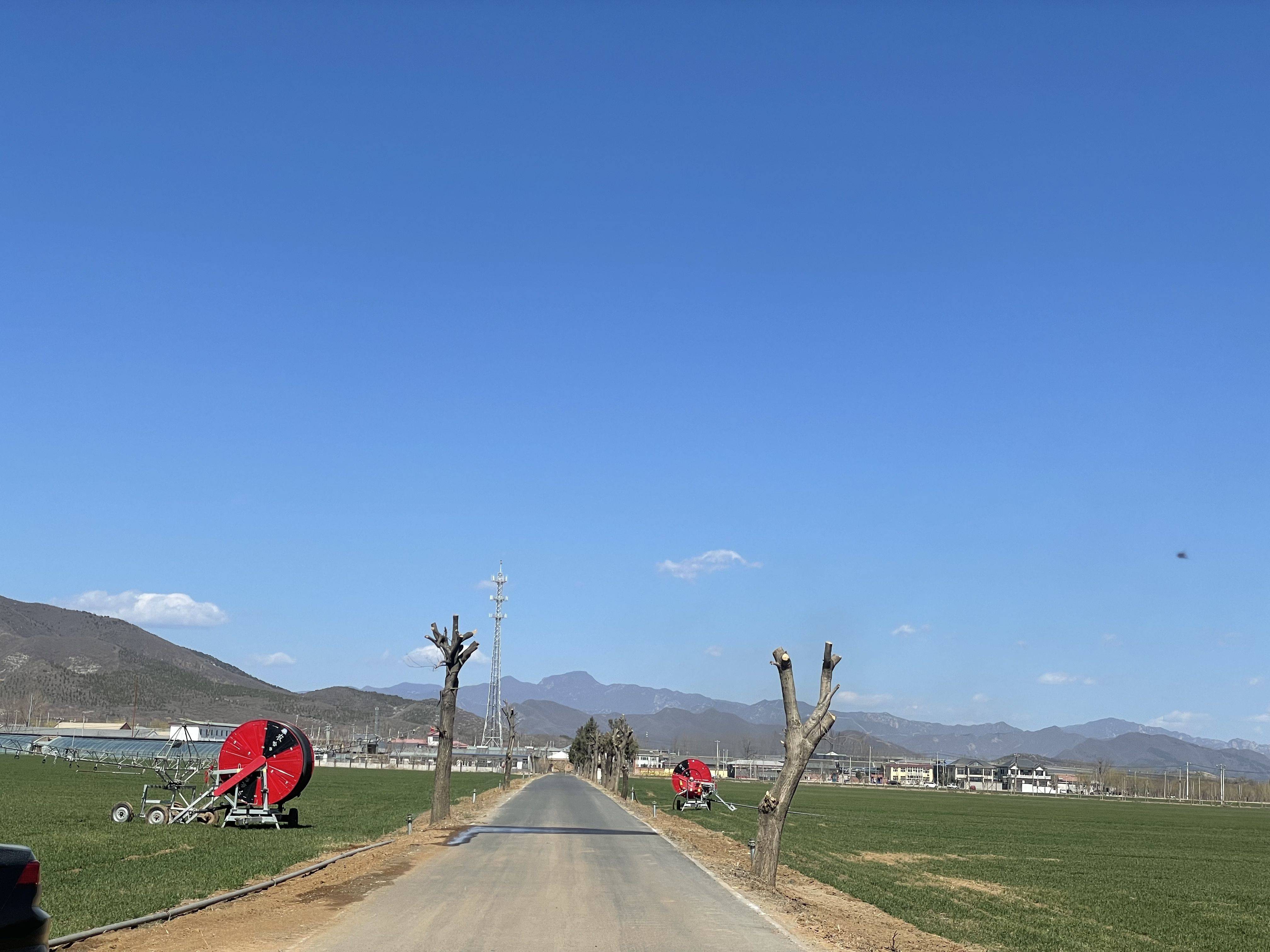 怀柔小秸秆成为大能源废枝条化作有机肥料