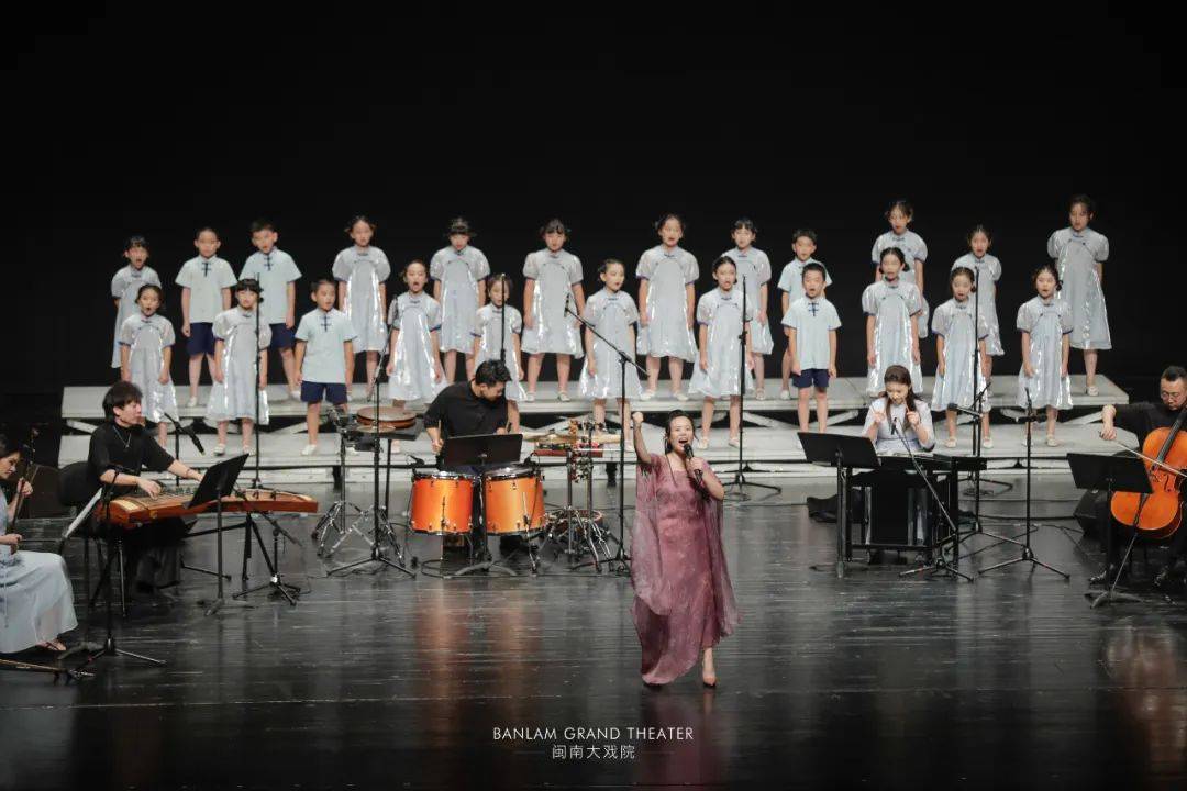 冲冲冲中国新艺术音乐歌唱家龚琳娜音乐会明日开票