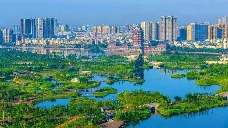 快一起来看东马赛道沿线路段~_东坡_公园_城市