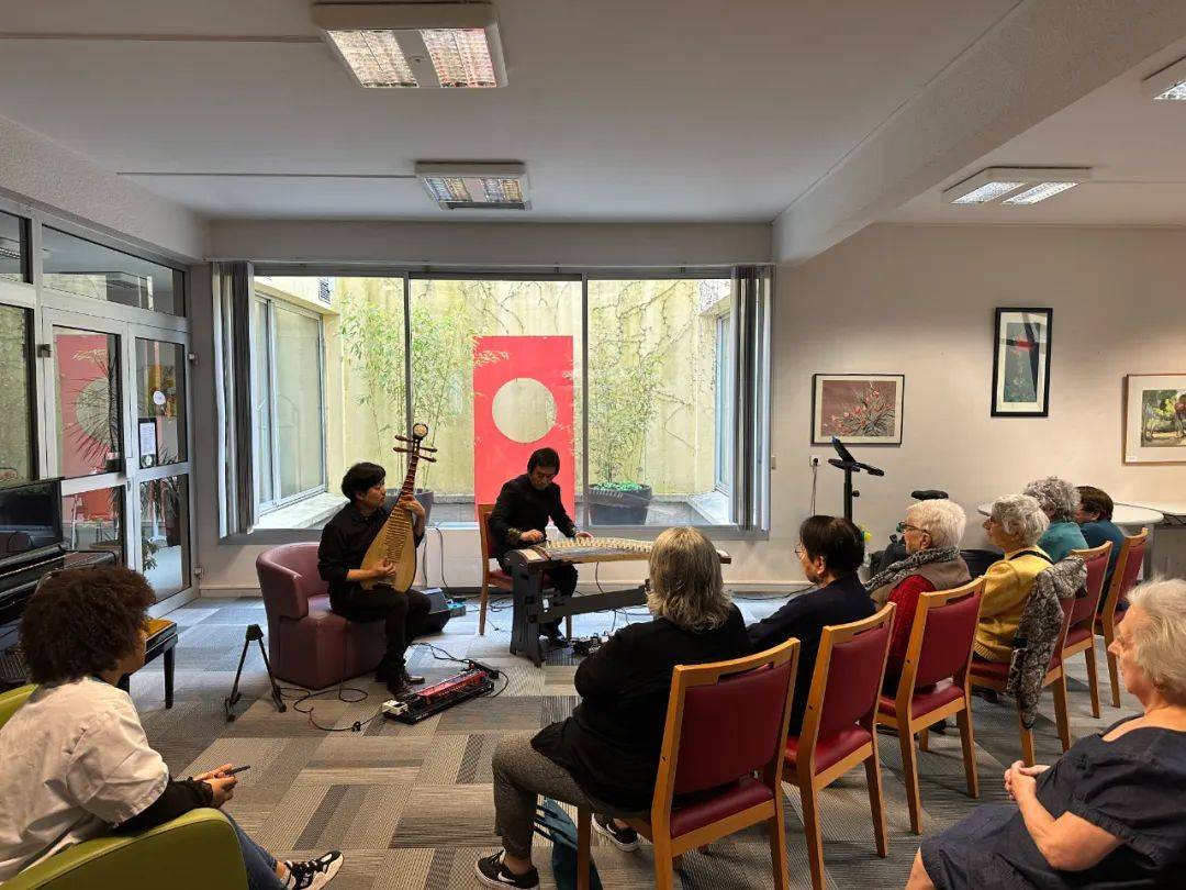 法国波城孔子学院成功举办中国文化节活动