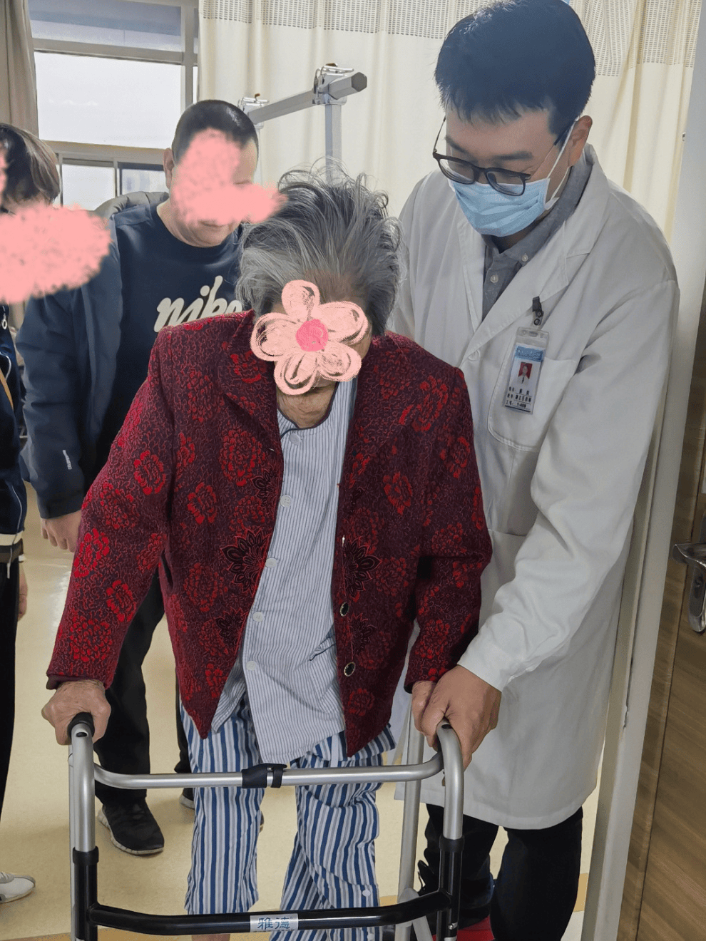 快速识别隐蔽骨折我院mdt团队助力98岁老人重新站起来