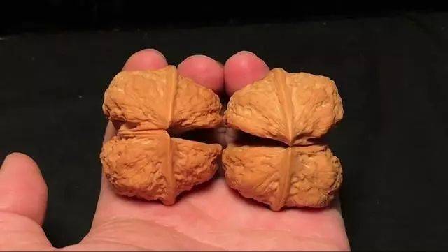 将文玩核桃分门别类