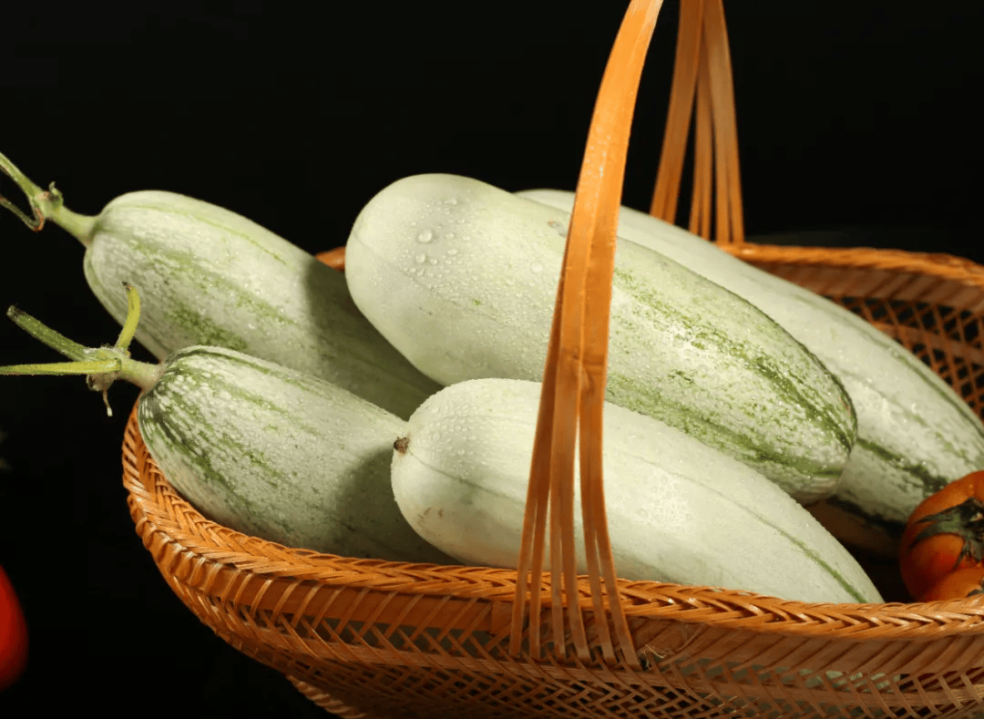 产地食材▎博洋61羊角蜜瓜新鲜上市咬一口香甜流蜜连籽带瓤都能吃