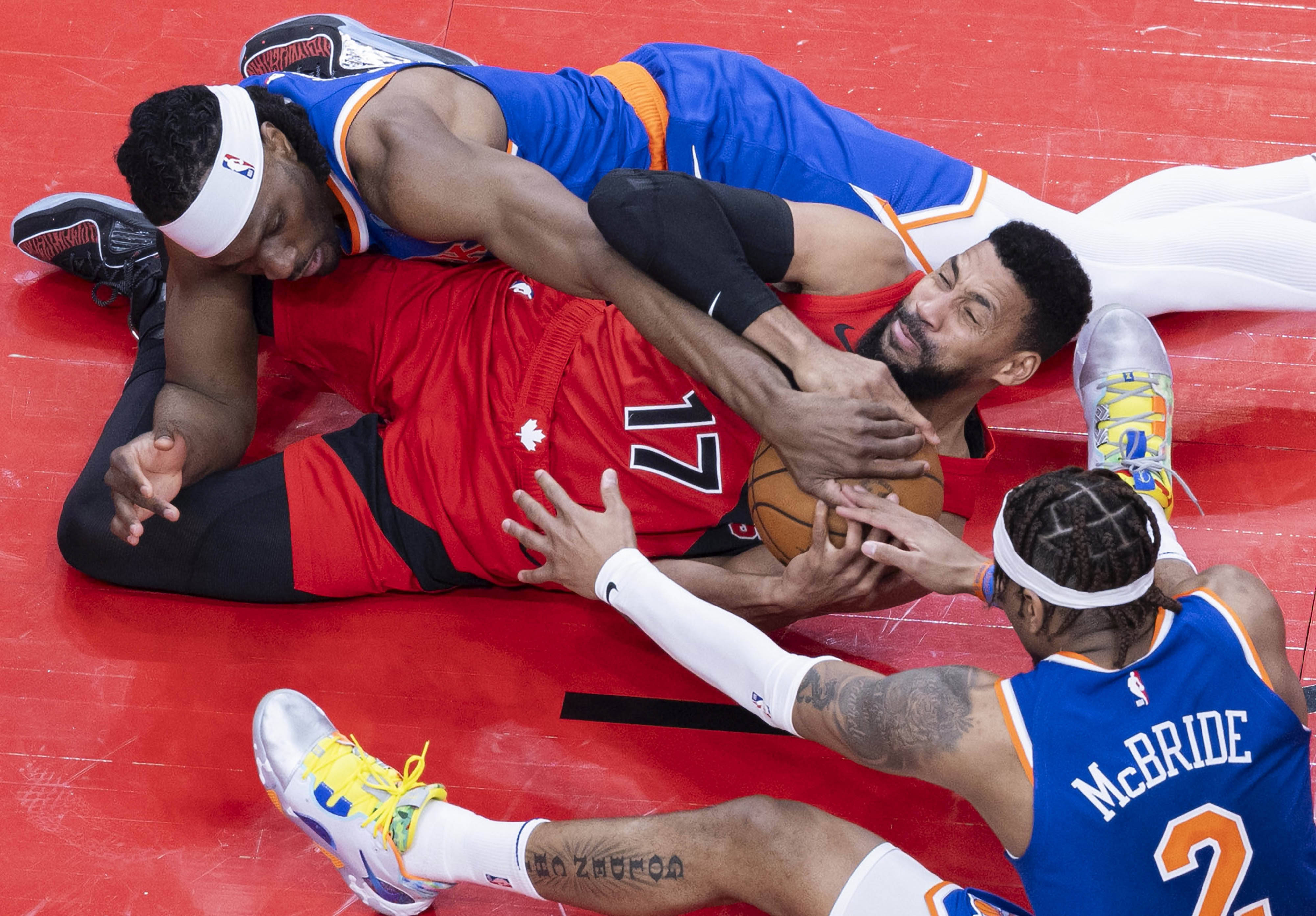 篮球nba常规赛猛龙不敌尼克斯