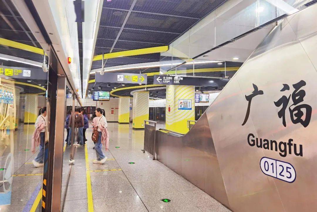 这些天府站你有没有坐错过