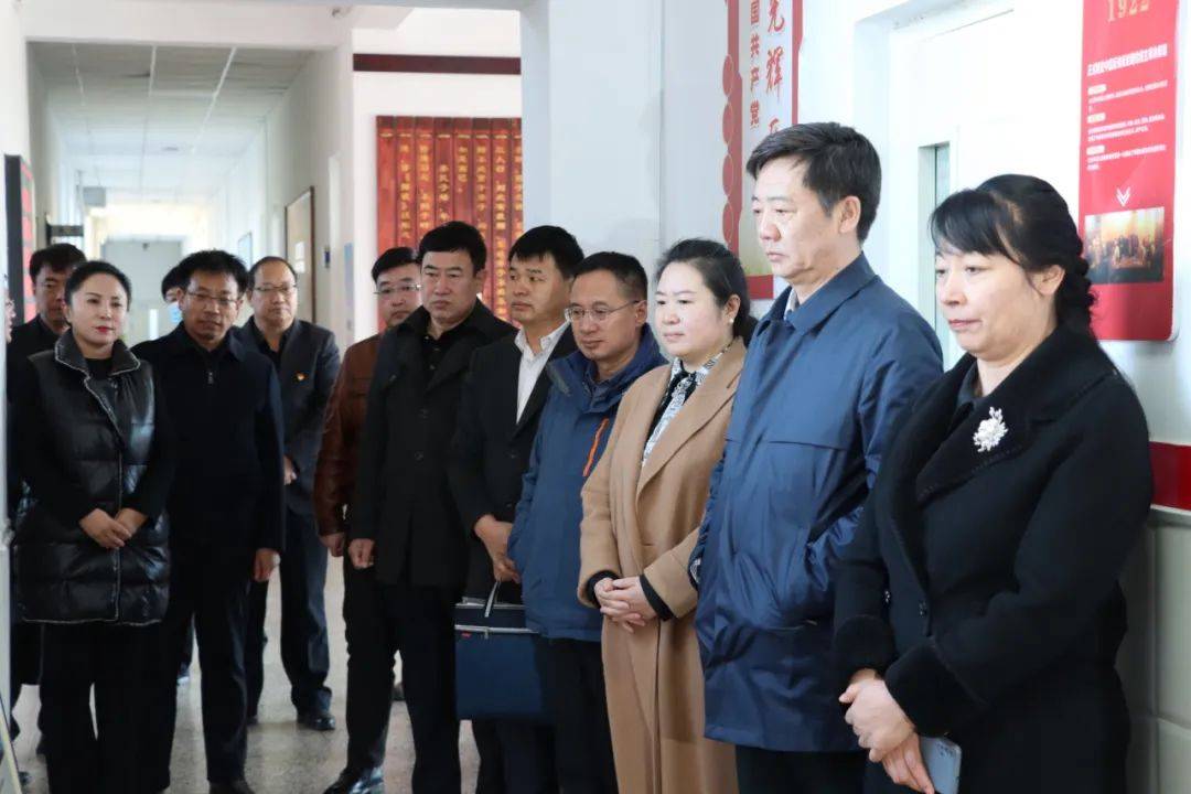 呼伦贝尔市教育局莅临我市考察集团化办学