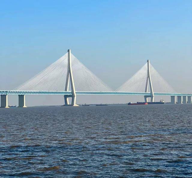 南通市通江通海清明假期可以去登上狼山眺望长江