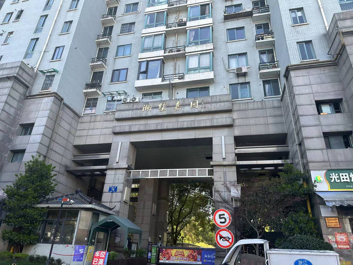 杭州湖墅嘉园一业主傻眼密码打不开自家门敲门发现住了陌生人