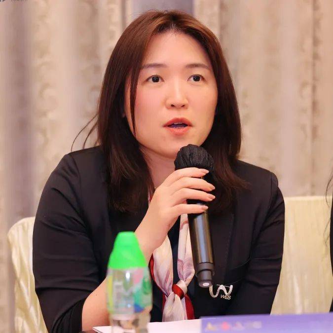 聚焦新质生产力对标香港对话青年领军学员南安女企业家追新之行