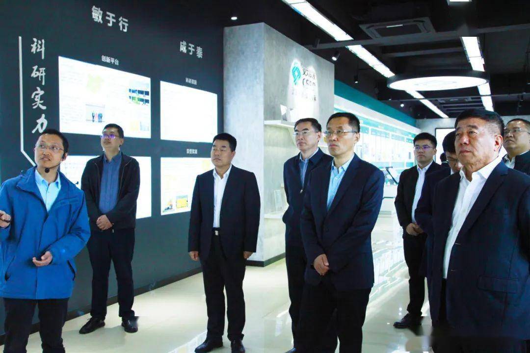 原创中建八局基础设施事业部与西南交大铁发公司签署战略合作协议