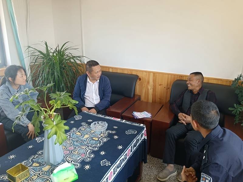 普定县马场镇四进普法宣传服务群众零距离