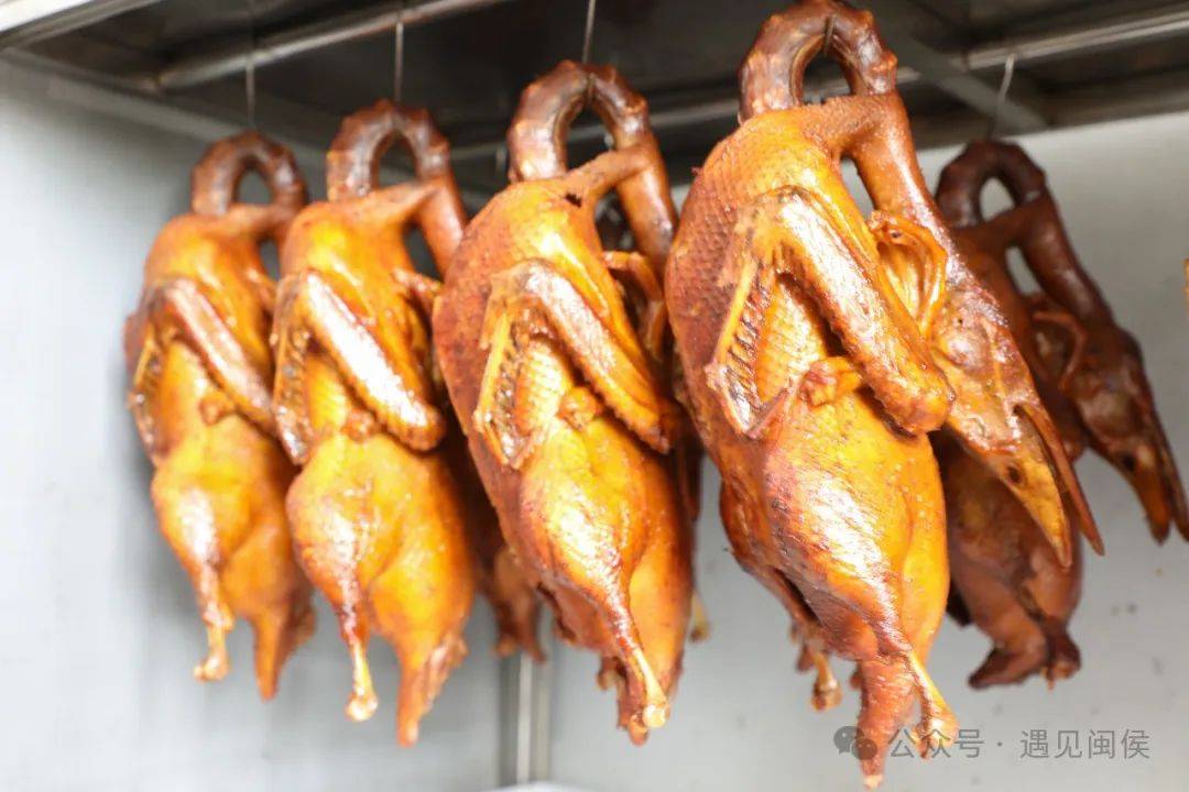 (茶油熏鸭)溪源宫村位于上街镇西北部,2020年获评福州市"美丽乡村"