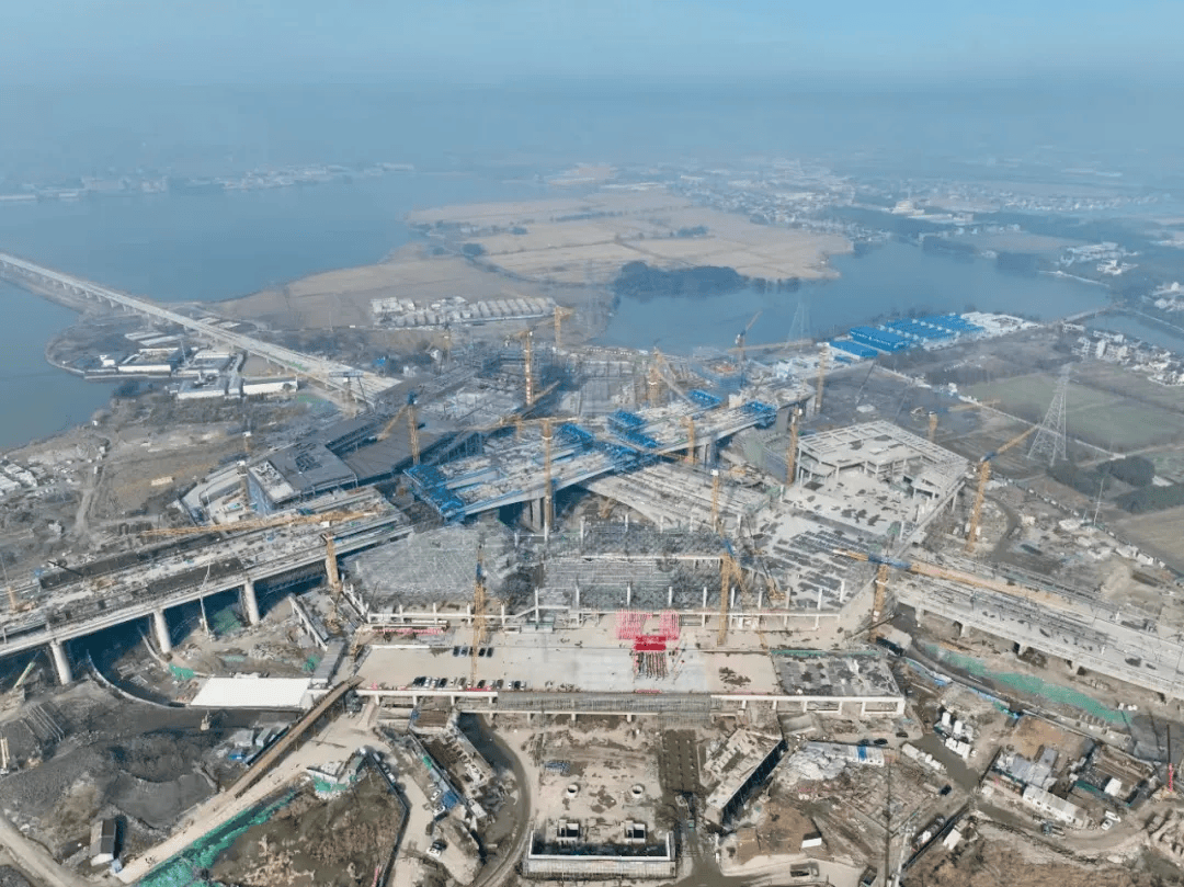 沪苏湖高铁江苏段铺轨正式完成