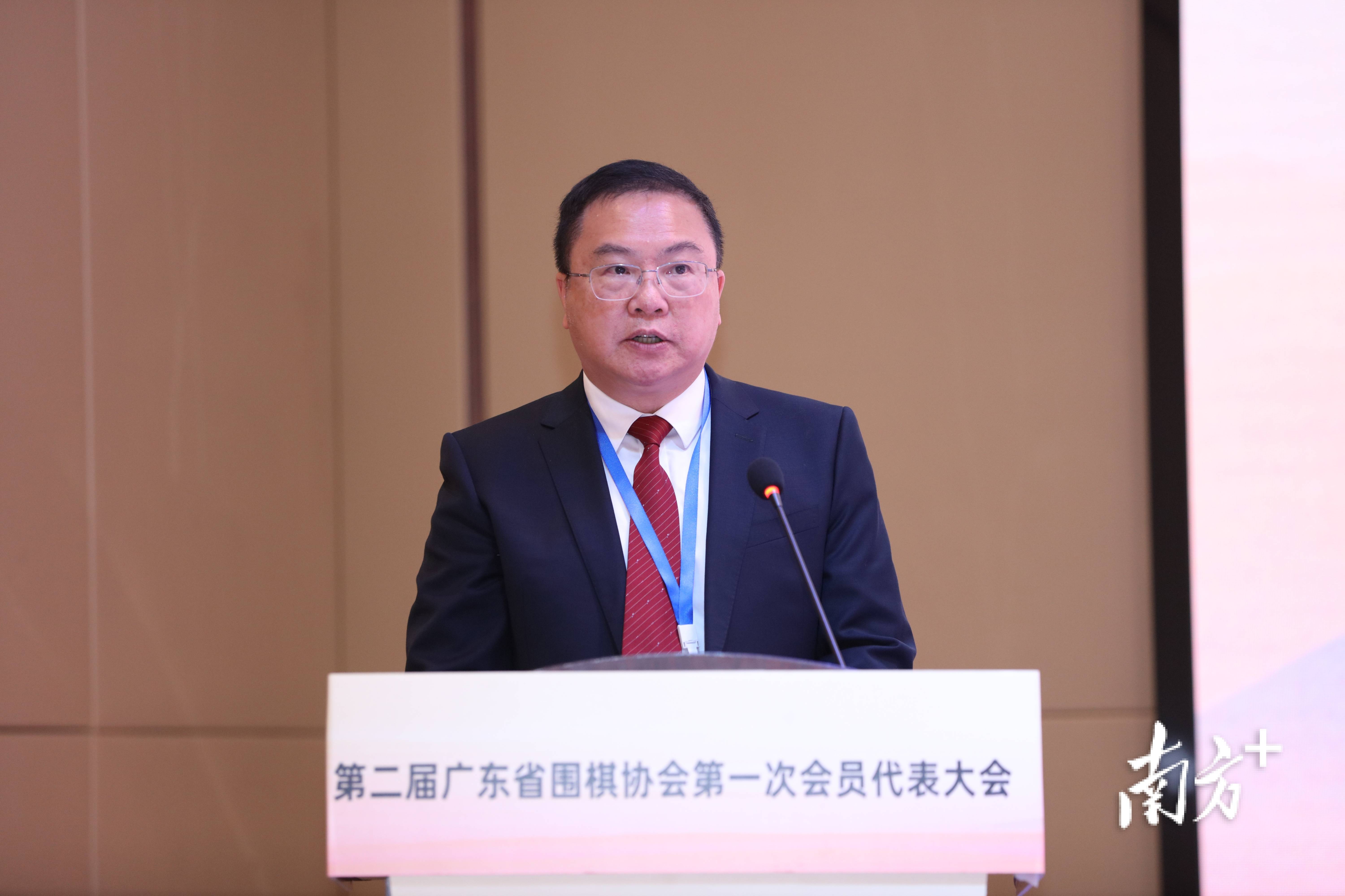 广东围棋人口超660万省围棋协会新任会长梁伟棠从围棋大省迈向围棋强