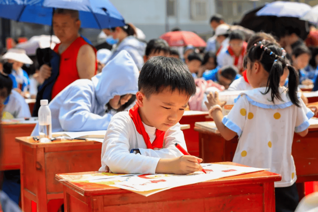 三穗铸牢中华民族共同体意识千名青少年同心共绘团结梦