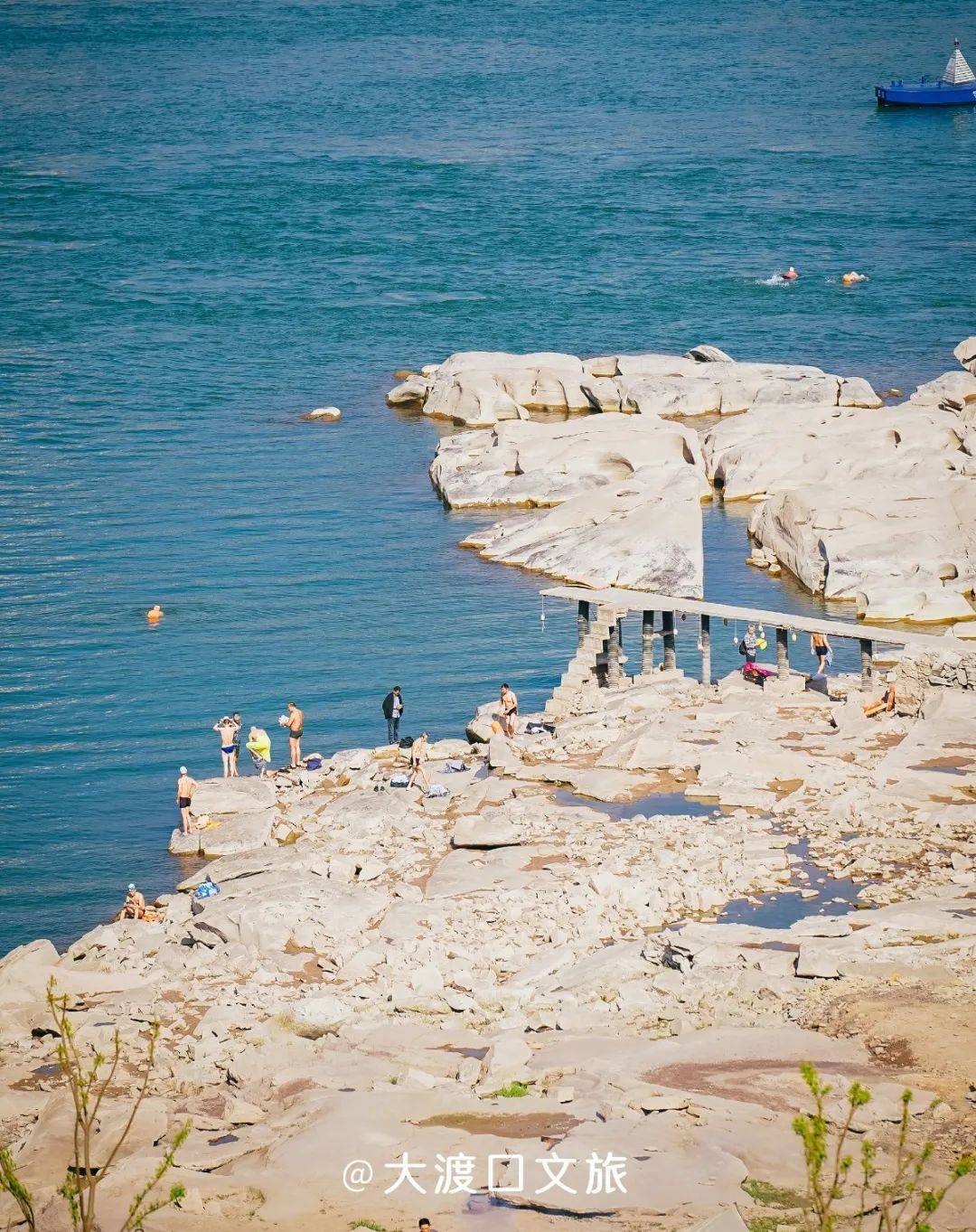 潞江坝沙滩图片