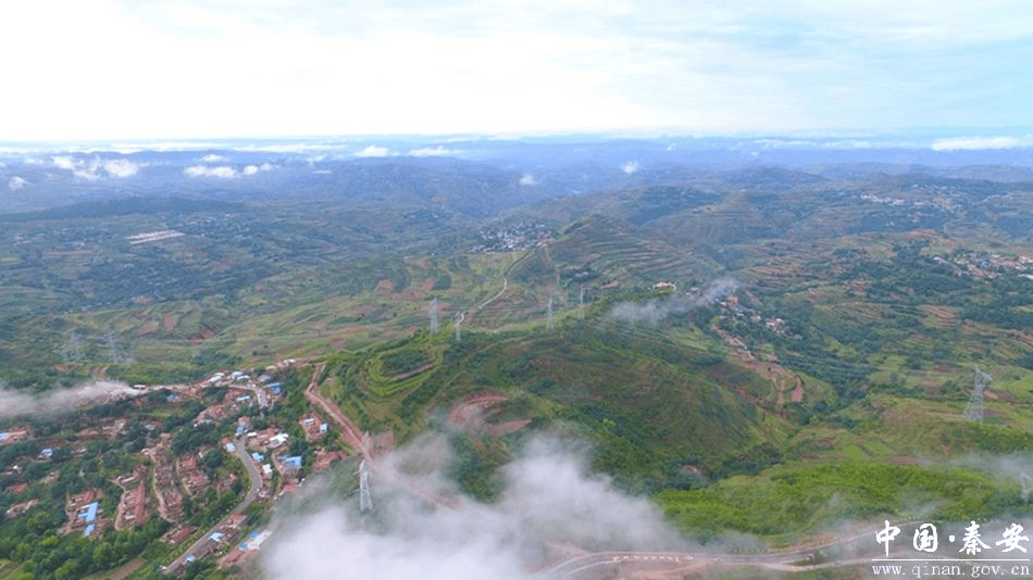 天水麻辣烫撩动味蕾秦安乡村美景触动心弦